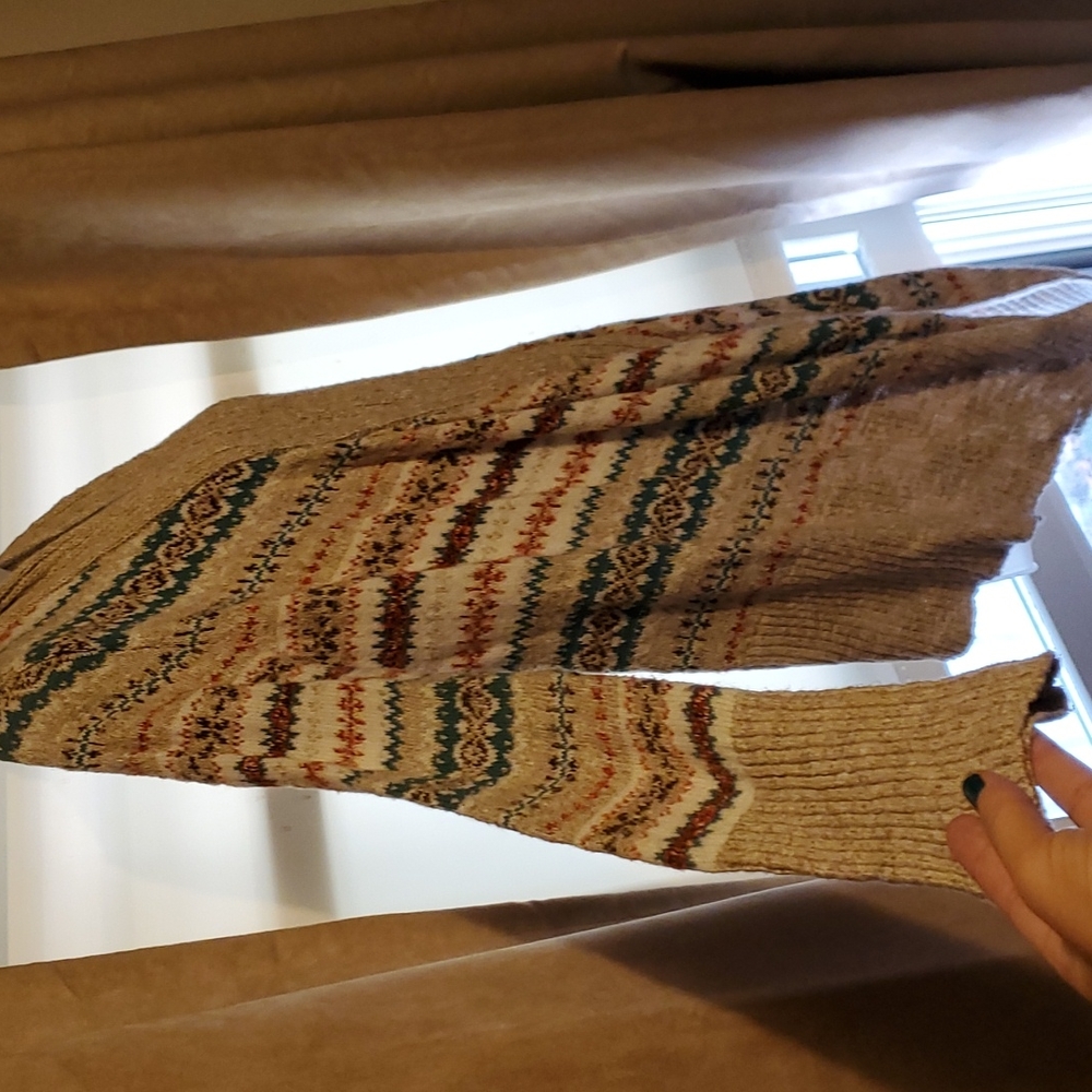 Cardigan. - Picture 6 of 6